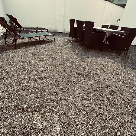 Traumhaftes 1-Zi Apartment Mit Gartennutzung Naehe Krefeld Hbf Exterior photo